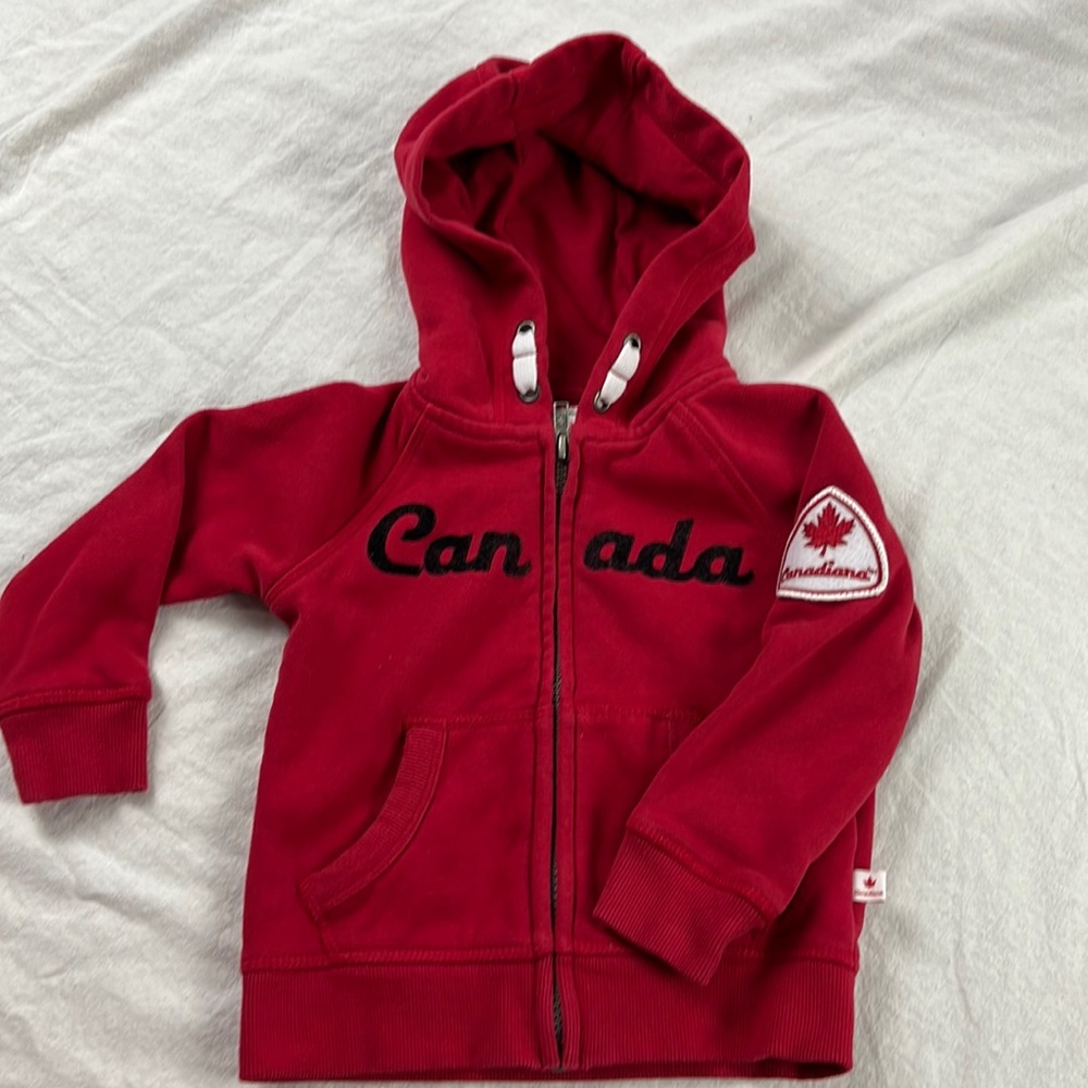 2T CANADIANA Hoodie